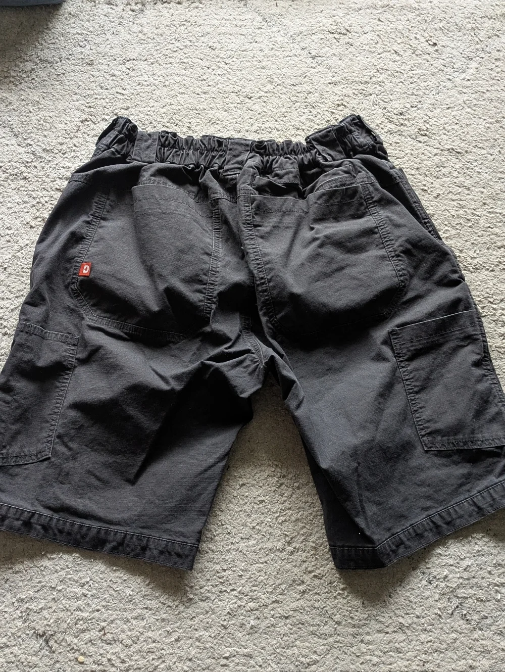 Dovetail Black Cargo Shorts - Picture 4 of 4